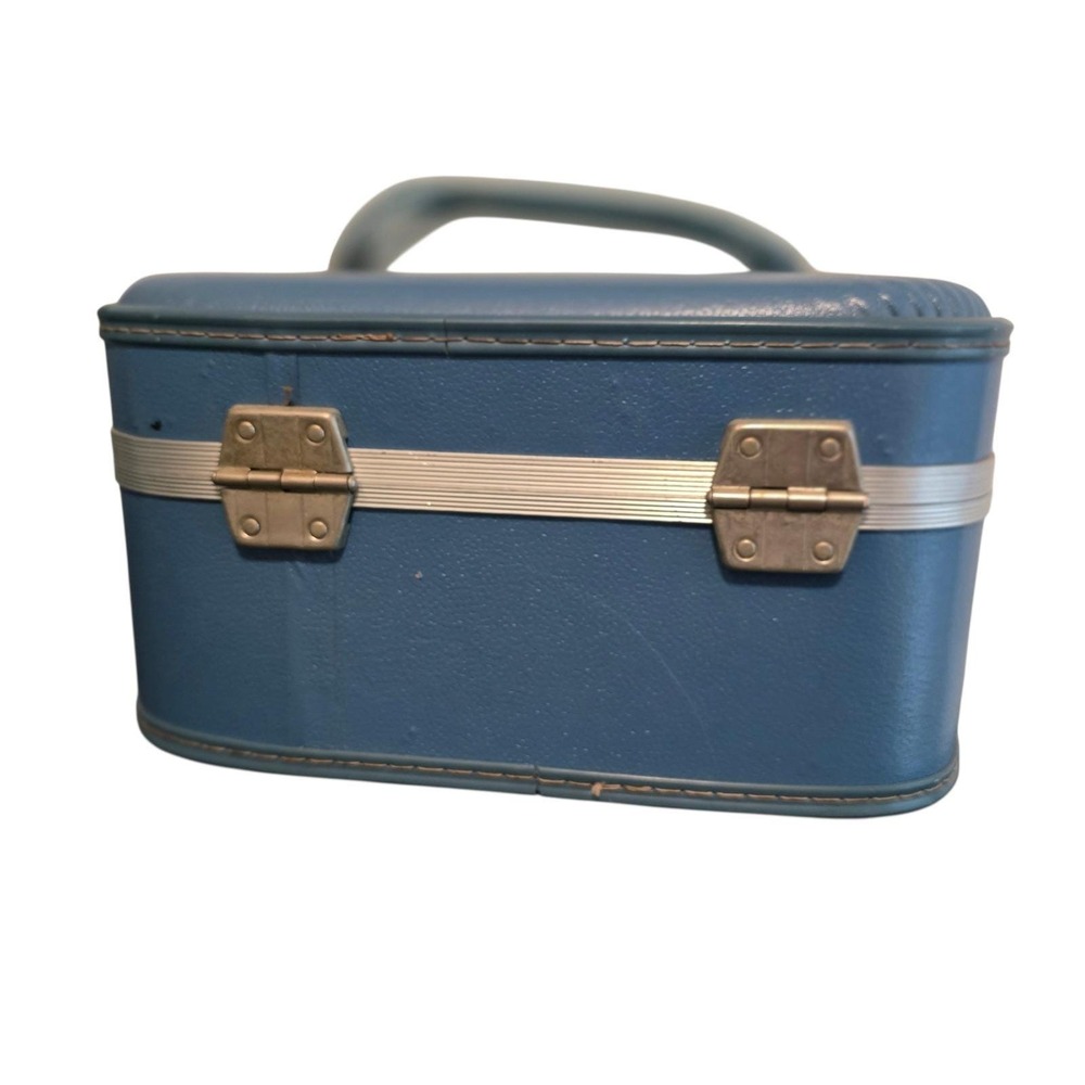 Vintage Blue Hard Shell Train Case Makeup Vanity Travel Bag Mirror Mid Century - Picture 4 of 11